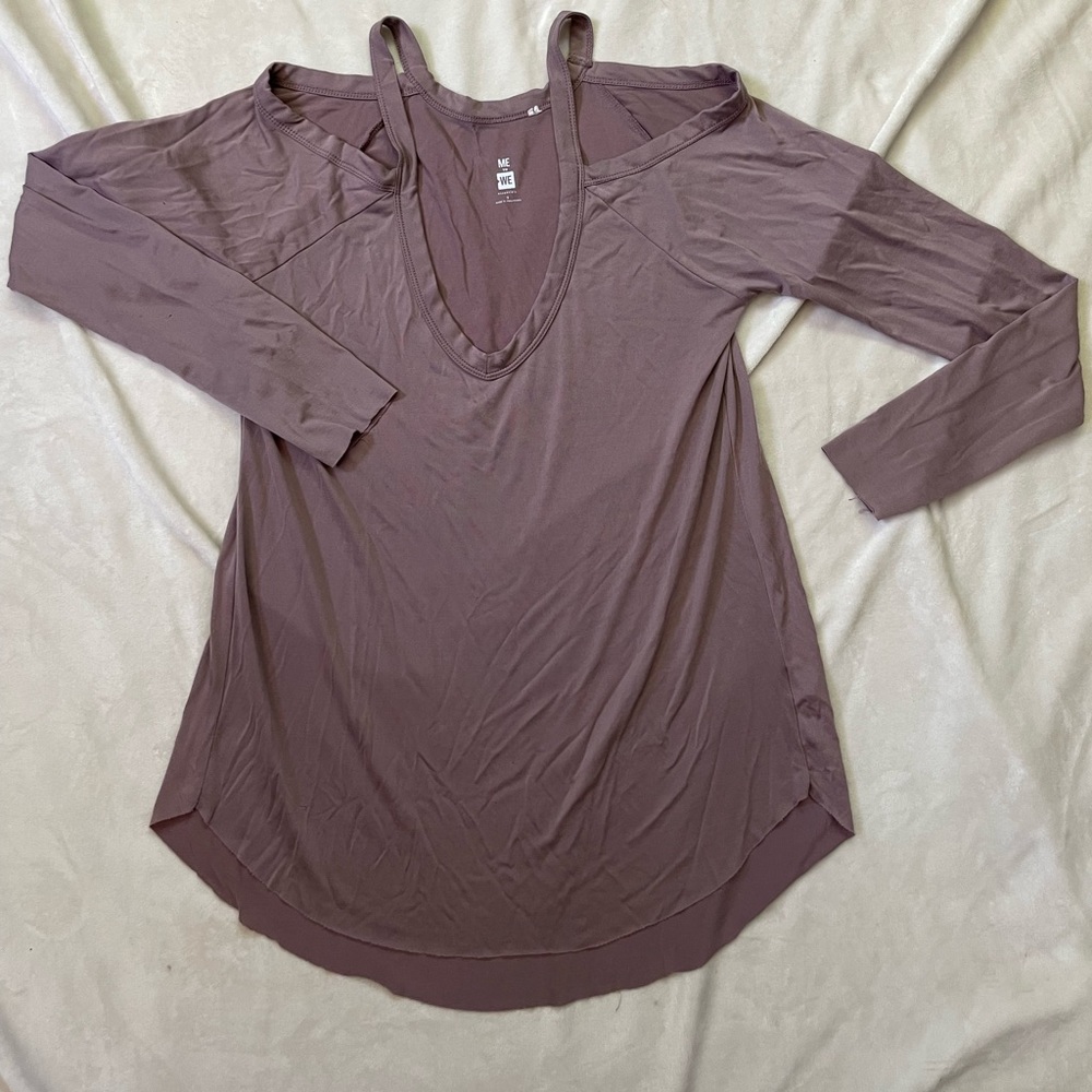 Long Sleeve Top, open shoulder